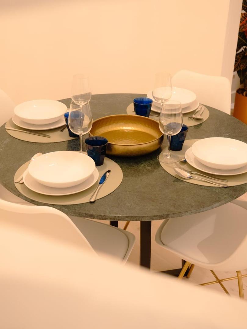 Apartment Charming 1br - Stylish & Cozy In Principe Real | By Airnest Lissabon